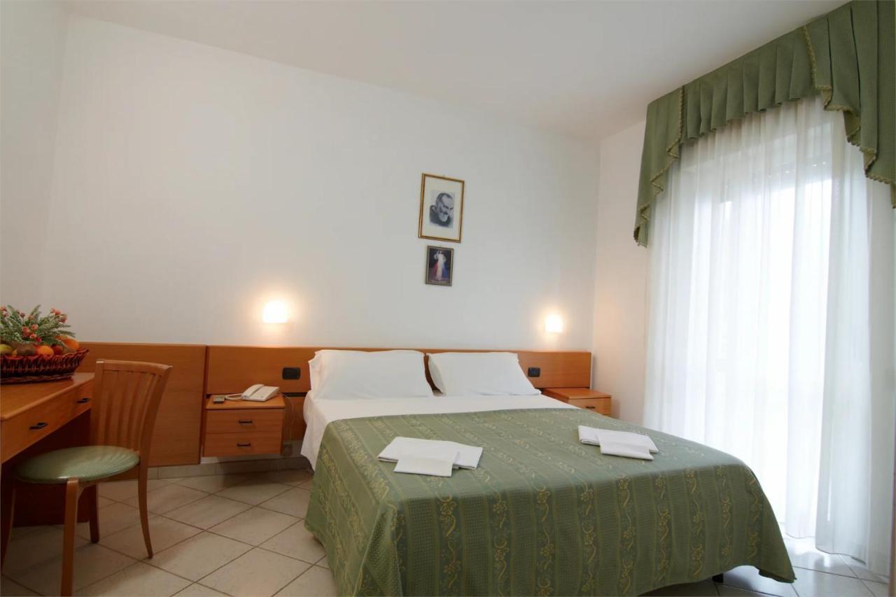 Hotel San Francesco San Giovanni Rotondo Extérieur photo