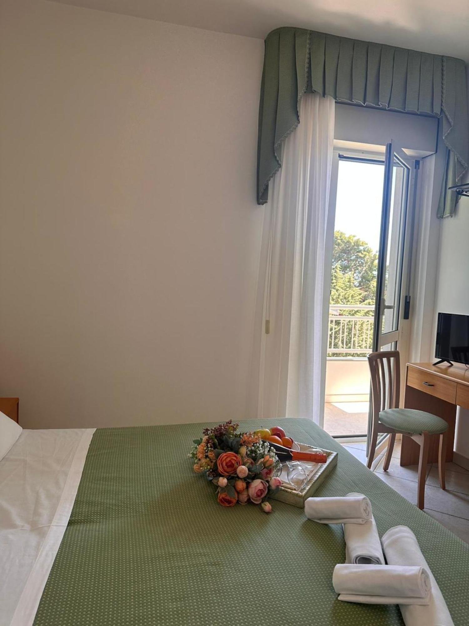 Hotel San Francesco San Giovanni Rotondo Extérieur photo